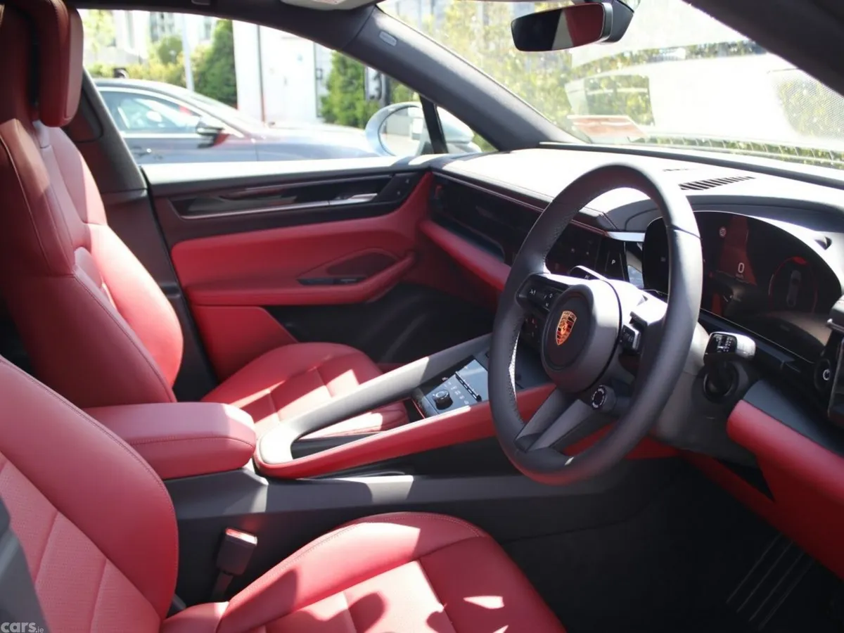 Porsche Macan SUV, Electric, 2026, Silver