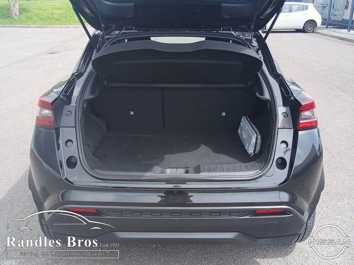 Nissan Juke SUV, Petrol, 2022, Black
