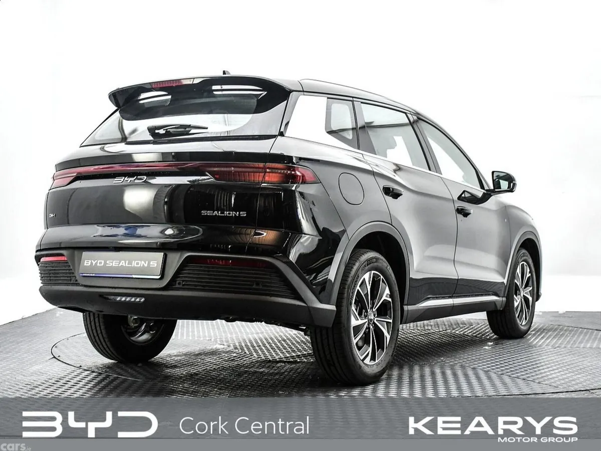 BYD SEALION 5 SUV, Petrol Plug-in Hybrid, 2027, Black