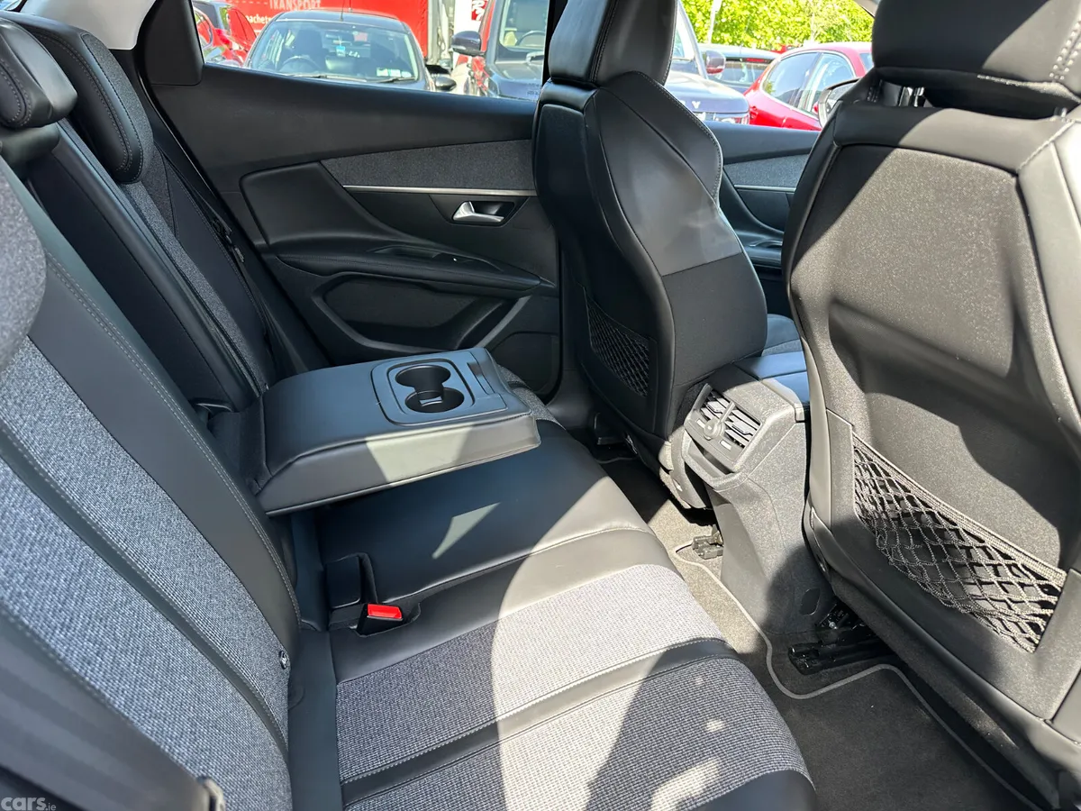 Peugeot 3008 SUV, Diesel, 2017, Grey