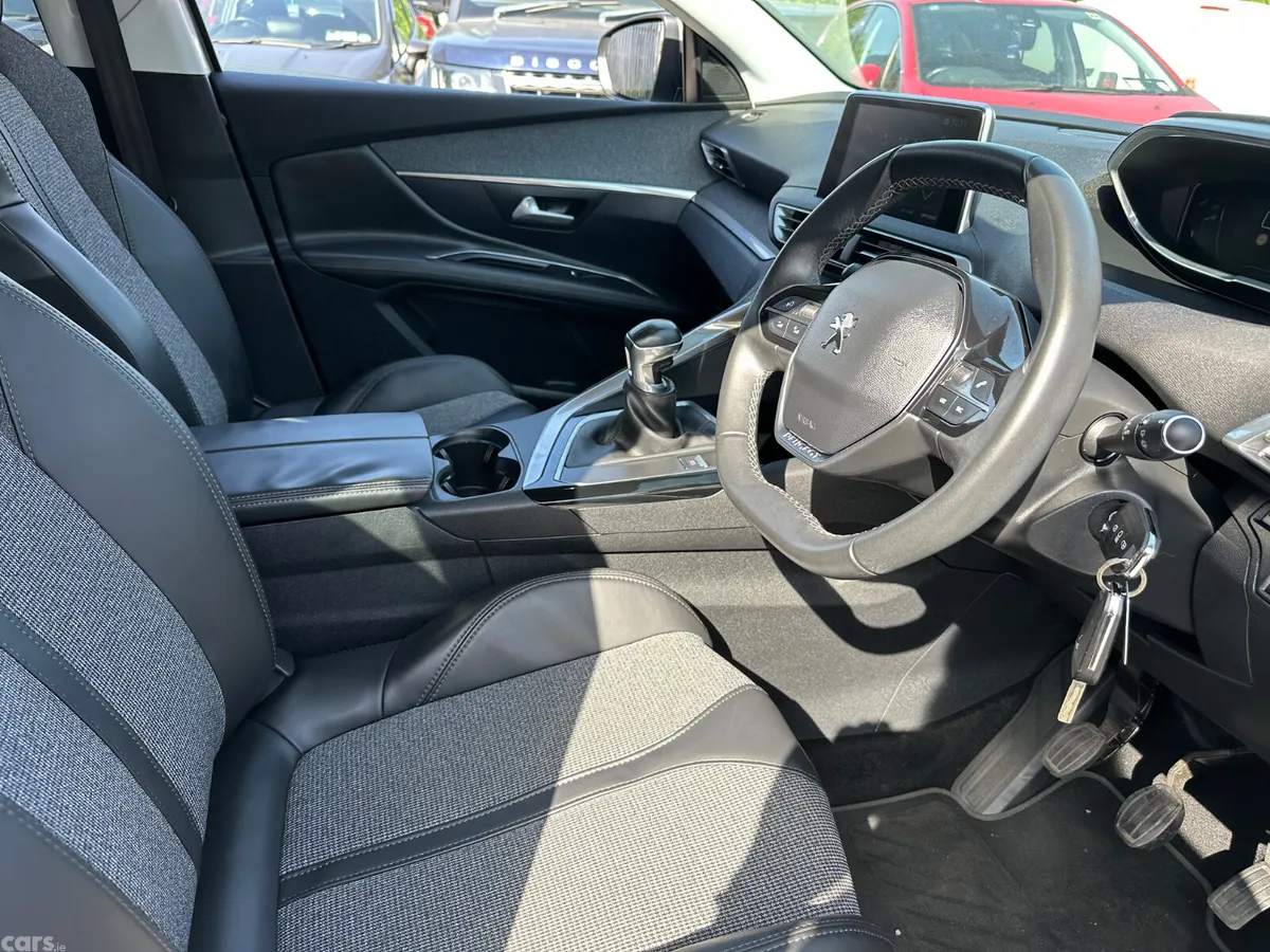 Peugeot 3008 SUV, Diesel, 2017, Grey