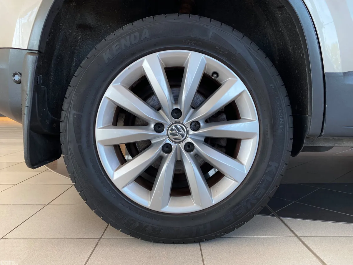 Volkswagen Tiguan SUV, Diesel, 2013, Brown