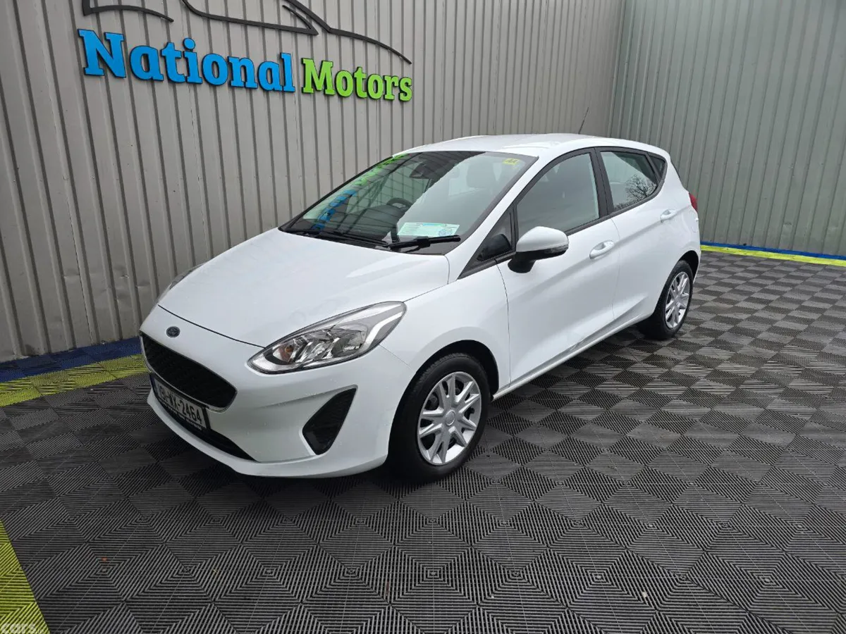 Ford Fiesta Hatchback, Petrol, 2019, White