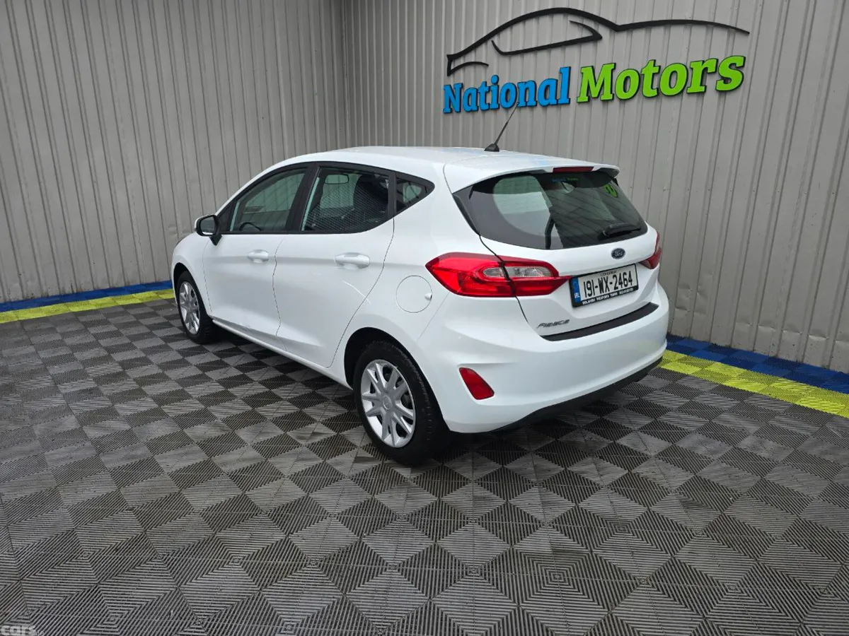 Ford Fiesta Hatchback, Petrol, 2019, White