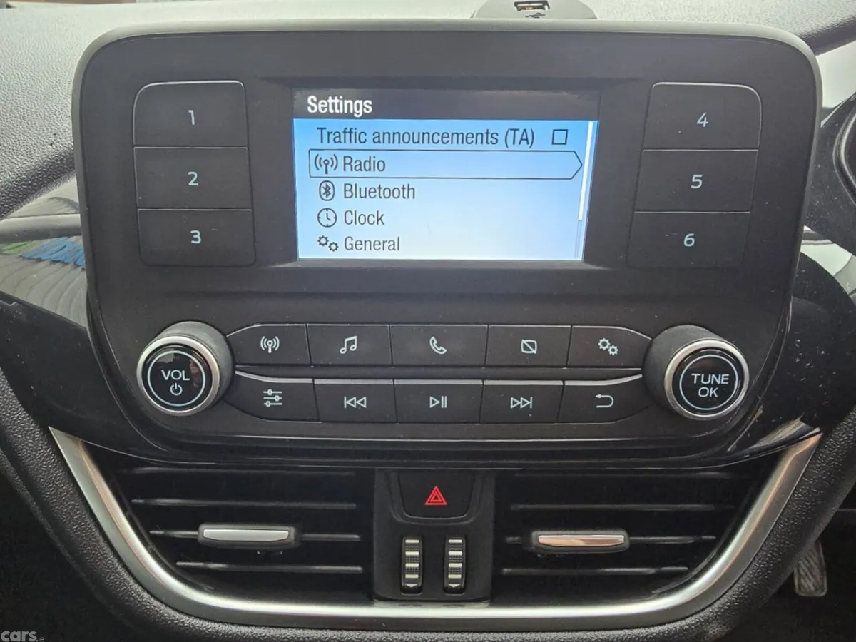 Ford Fiesta Hatchback, Petrol, 2019, White