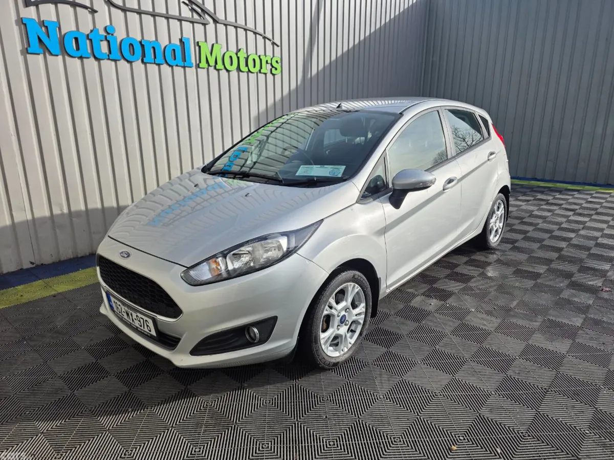 Ford Fiesta Hatchback, Petrol, 2016, Silver