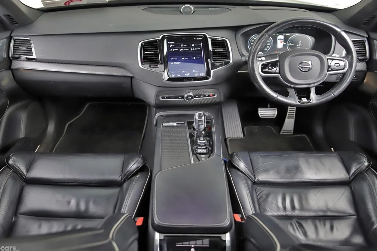 Volvo XC90 SUV, Petrol Plug-in Hybrid, 2017, Grey