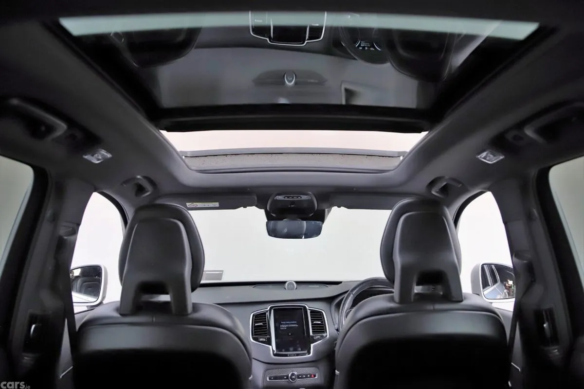 Volvo XC90 SUV, Petrol Plug-in Hybrid, 2017, Grey
