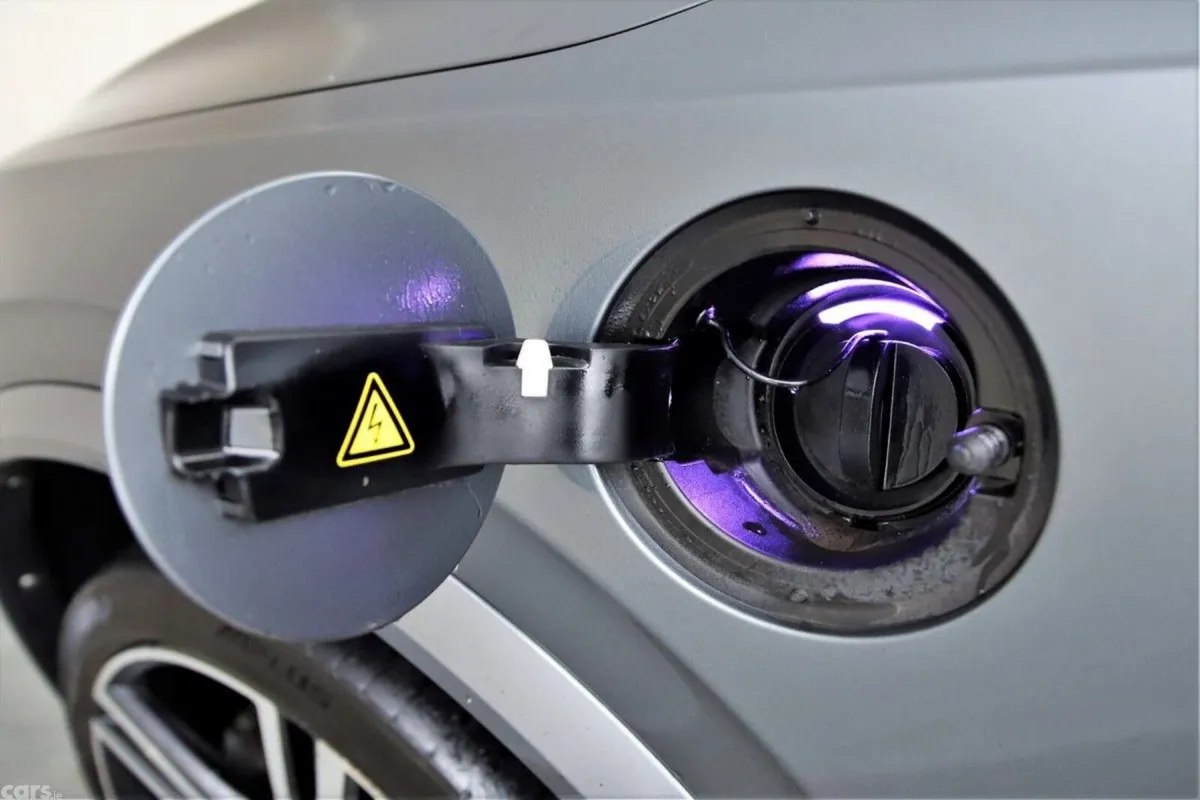Volvo XC90 SUV, Petrol Plug-in Hybrid, 2017, Grey