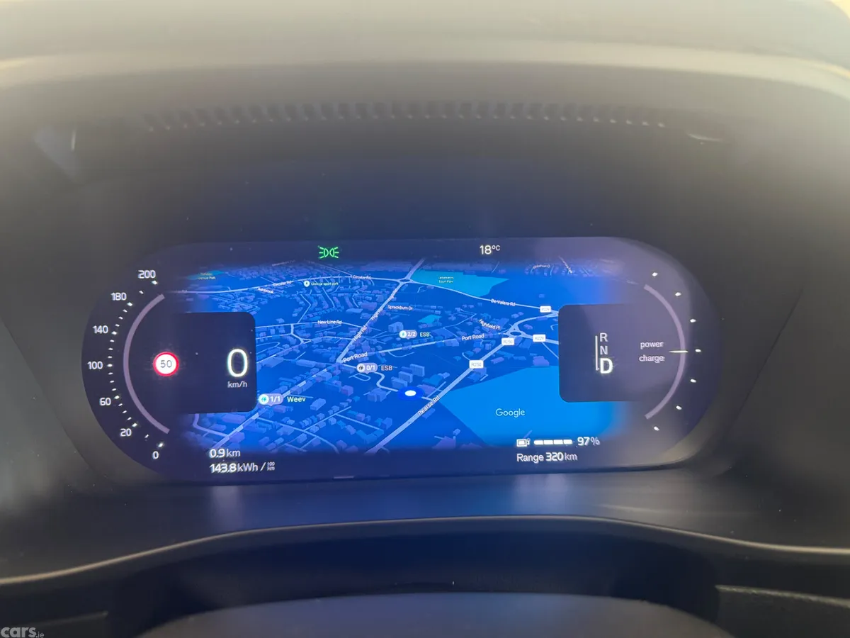Volvo C40 Estate/Jeep, Electric, 2023, Black