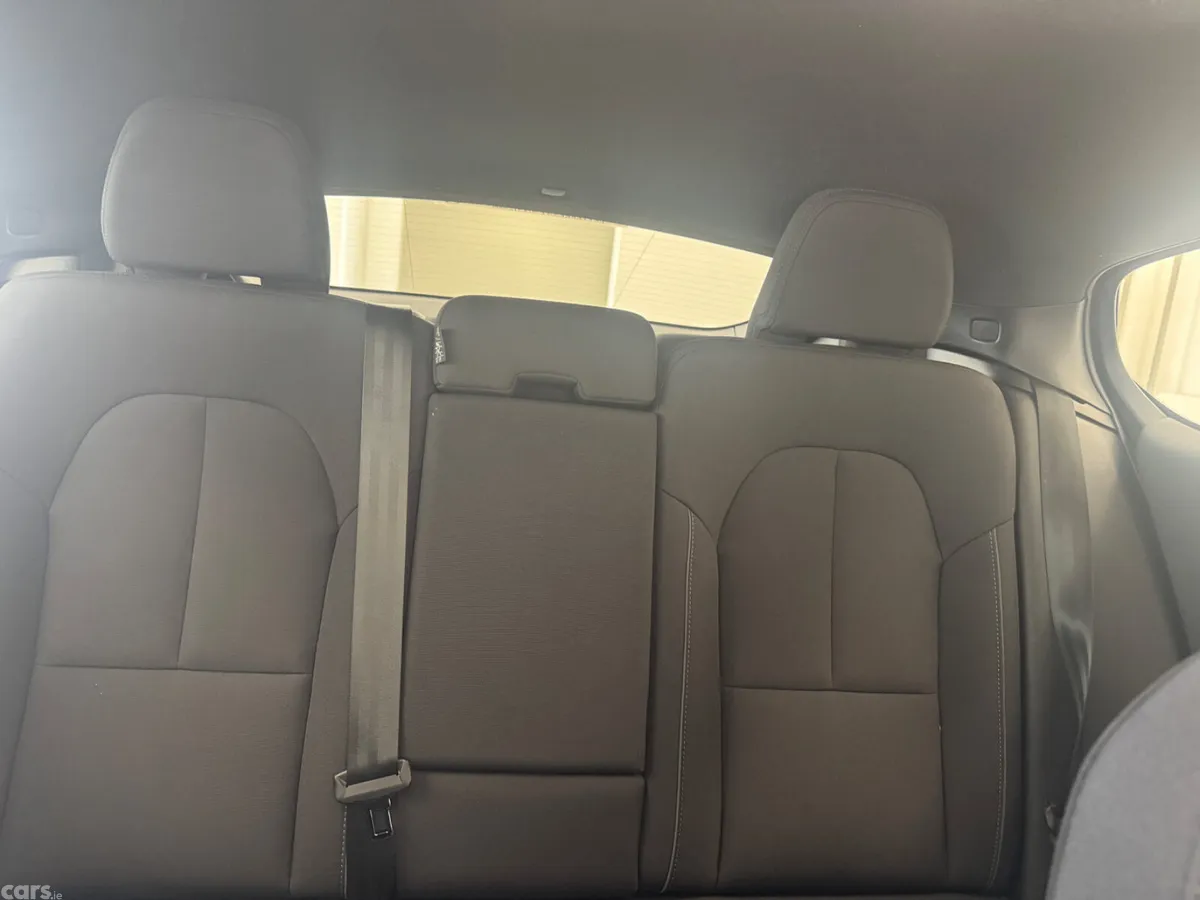 Volvo C40 Estate/Jeep, Electric, 2023, Black