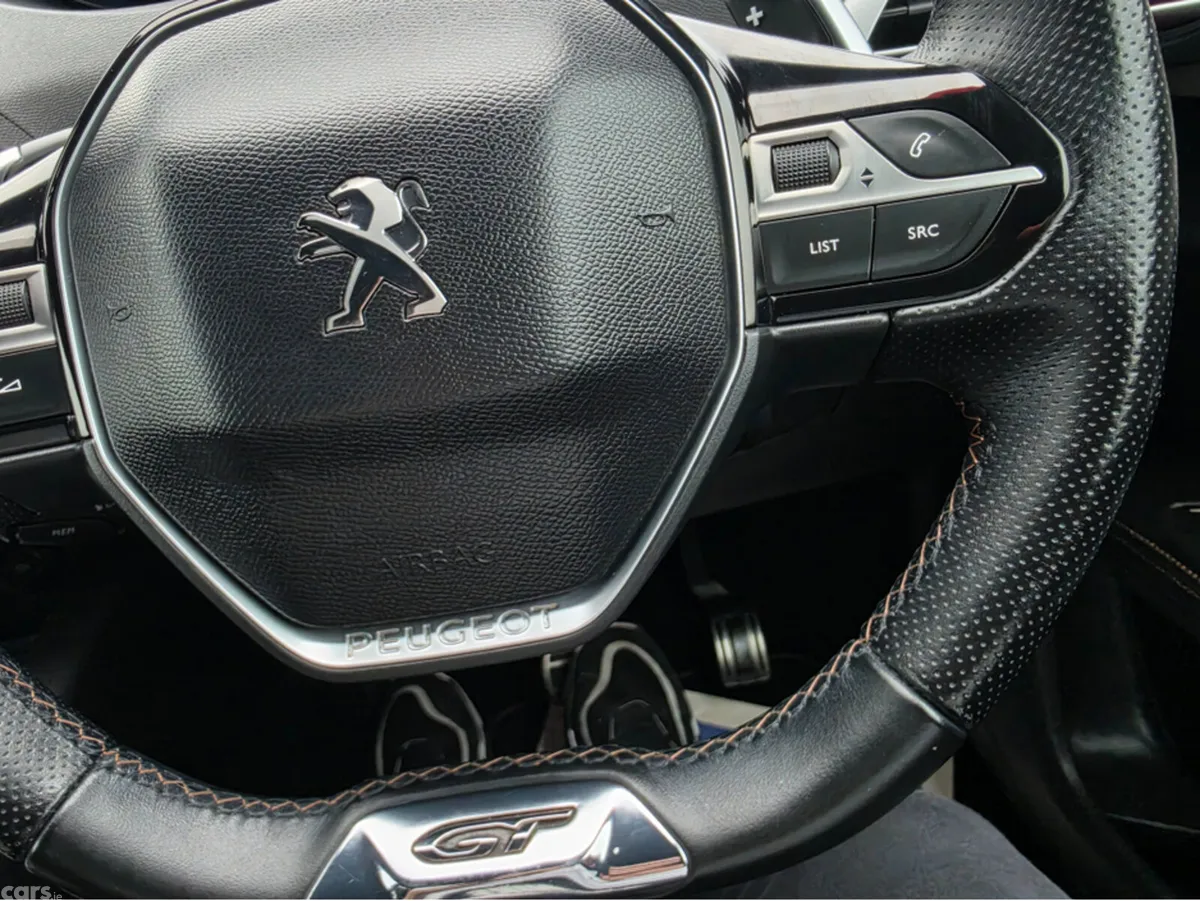 Peugeot 5008 MPV, Diesel, 2018, White