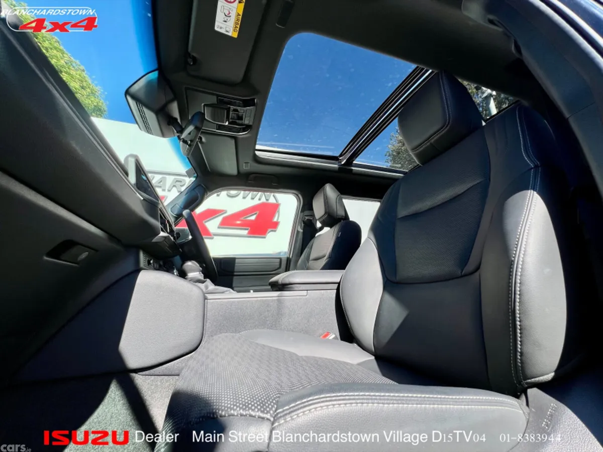 Toyota Land Cruiser Estate, Diesel, 2025, Black