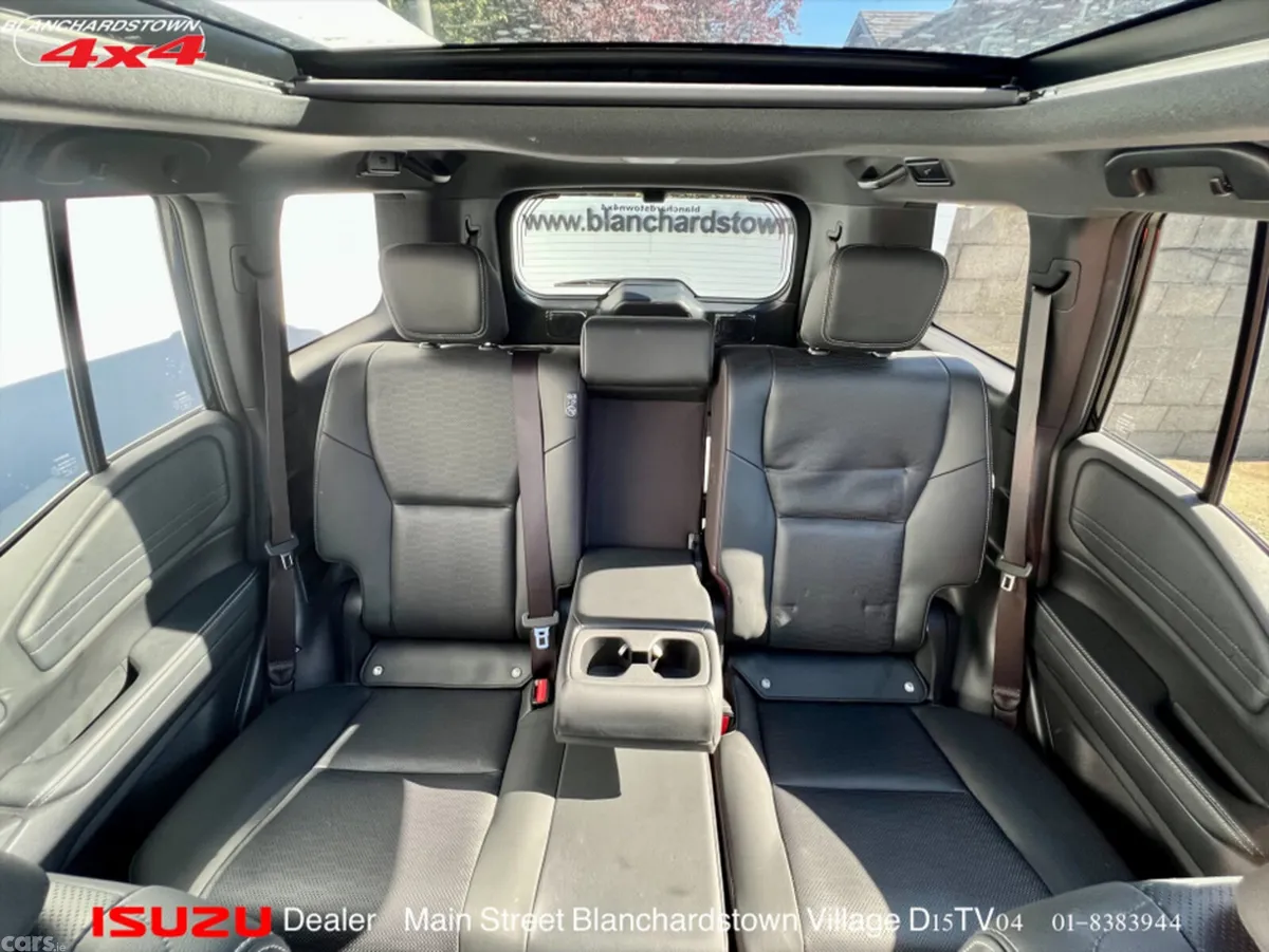 Toyota Land Cruiser Estate, Diesel, 2025, Black