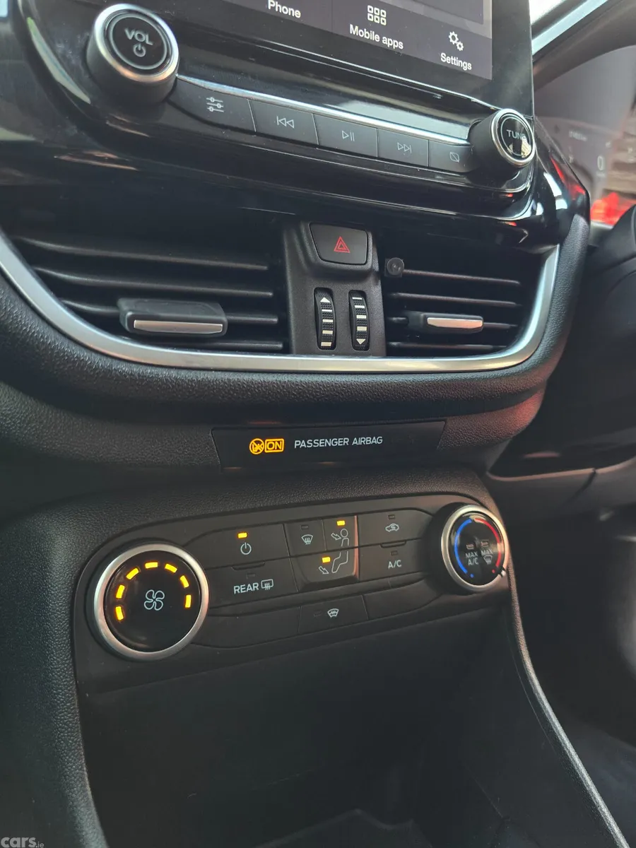 Ford Fiesta Hatchback, Petrol, 2021, Grey
