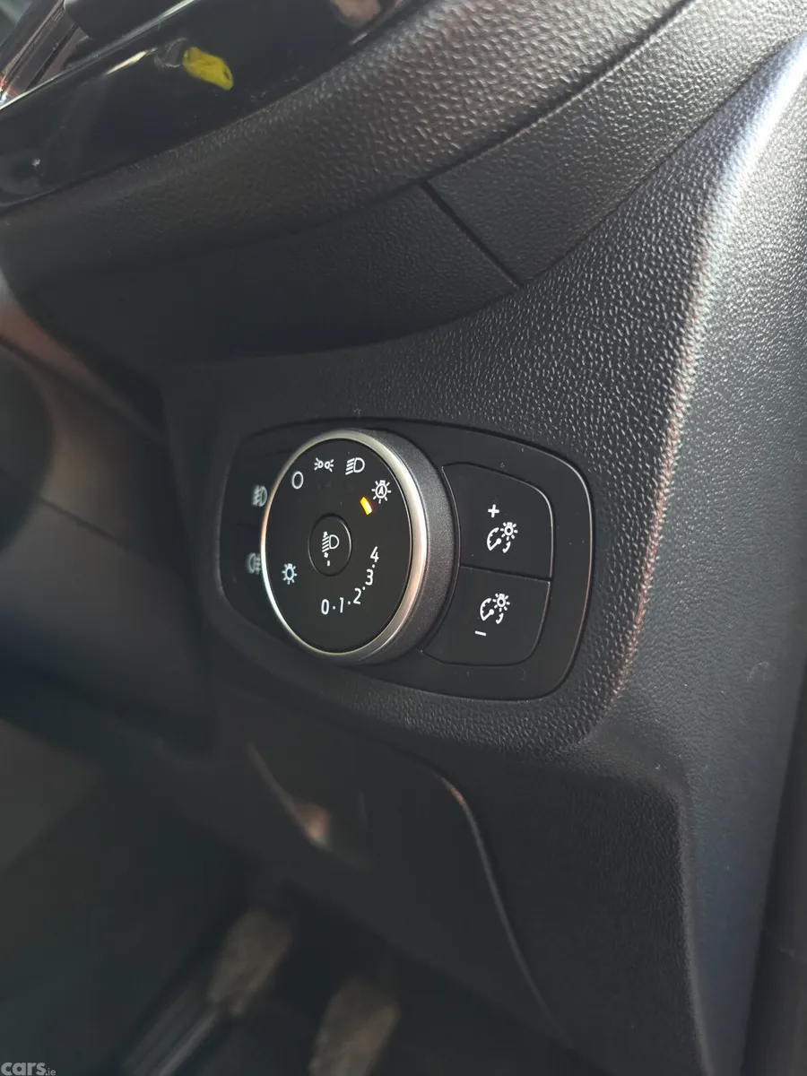 Ford Fiesta Hatchback, Petrol, 2021, Grey