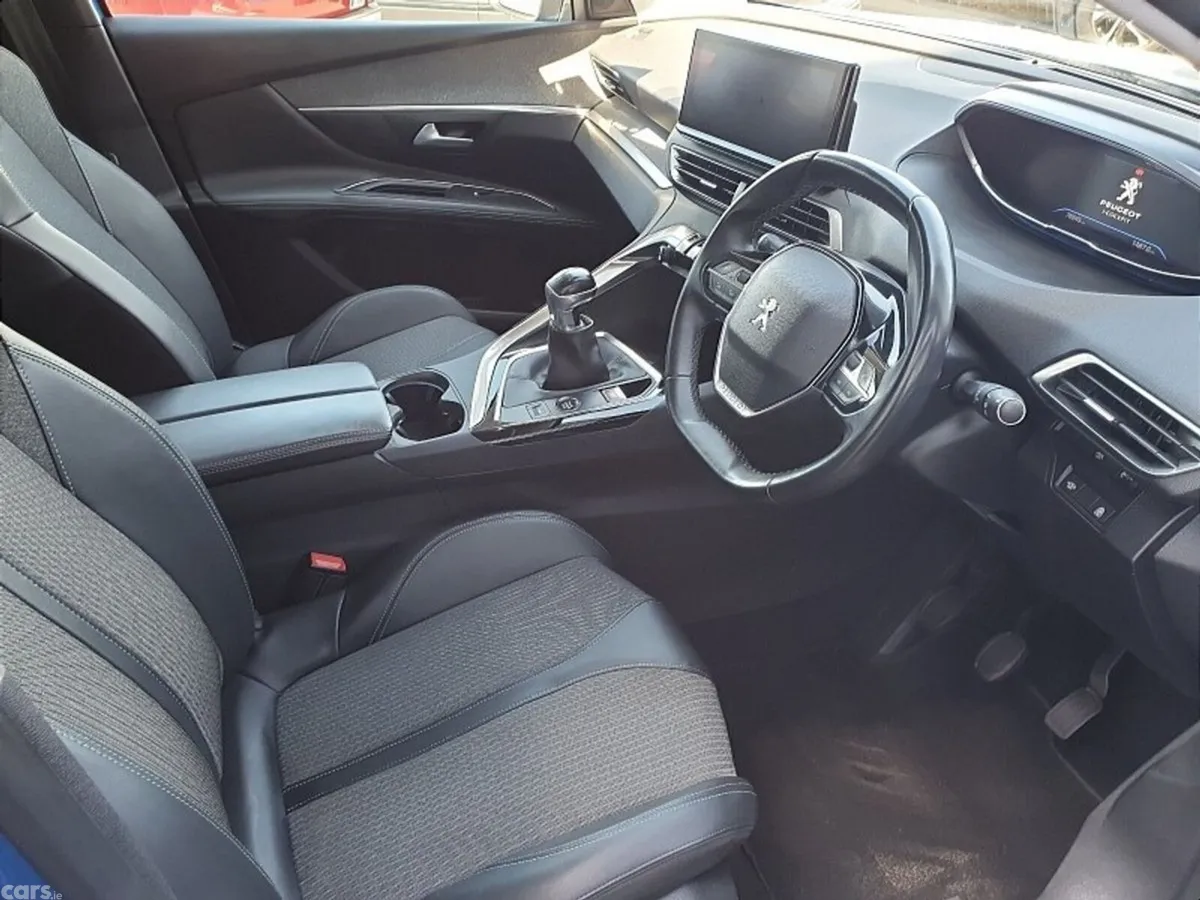 Peugeot 3008 SUV, Diesel, 2021, Blue