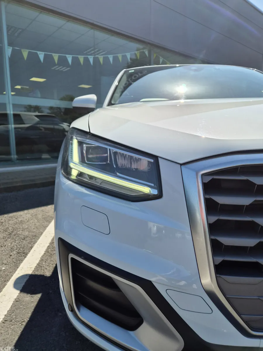 Audi Q2 SUV, Petrol, 2017, White