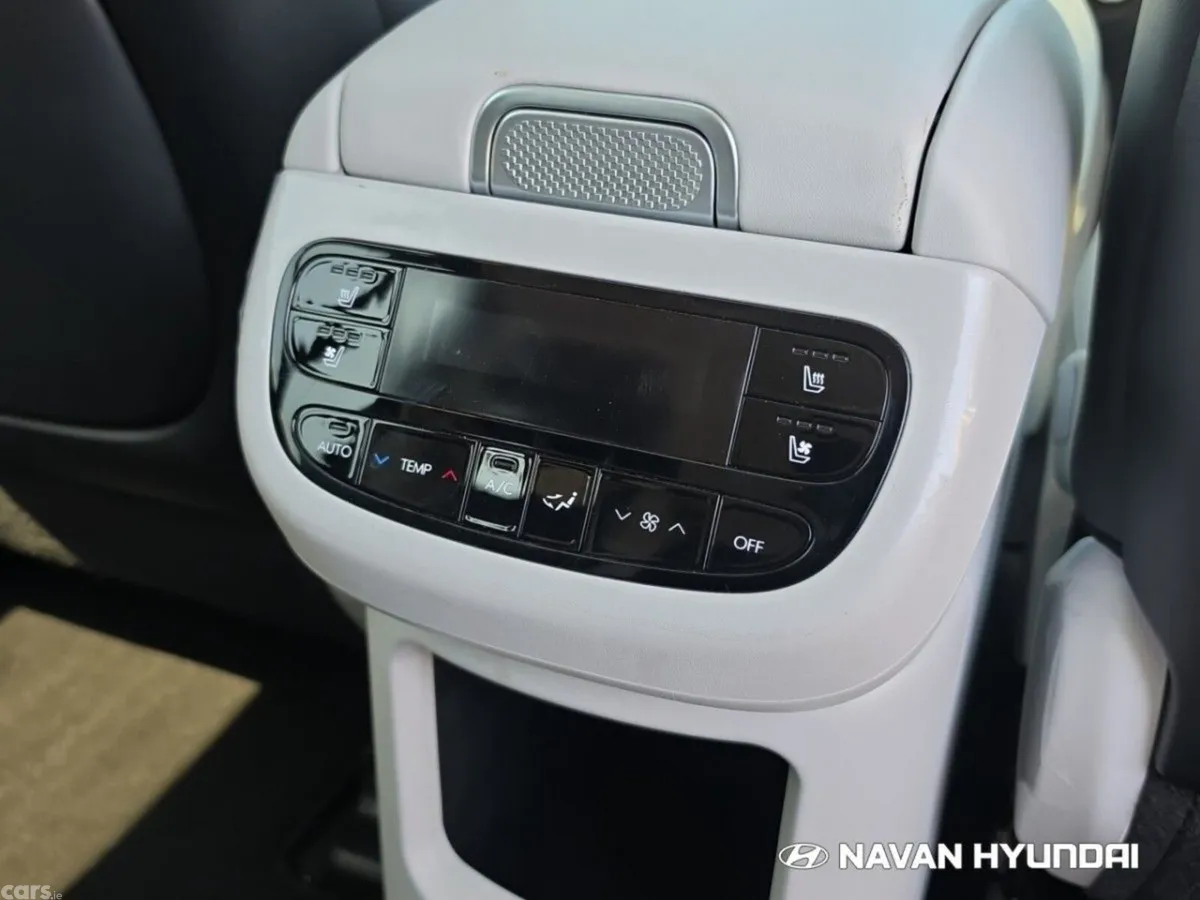 Hyundai IONIQ 9 MPV, Electric, 2026, Green