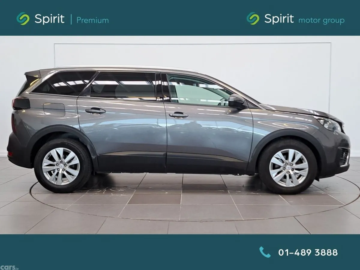 Peugeot 5008 MPV, Petrol, 2019, Grey