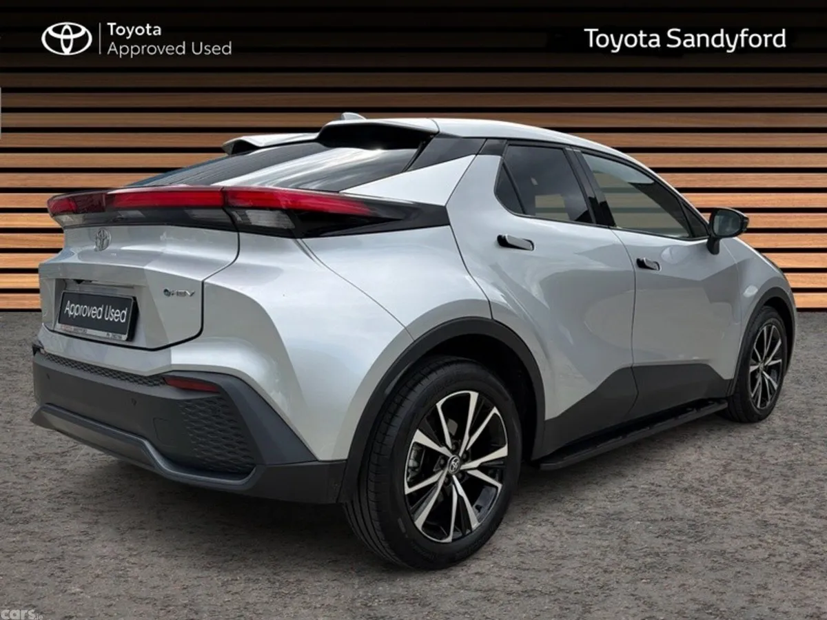 Toyota C-HR SUV, Petrol Hybrid, 2025, Silver