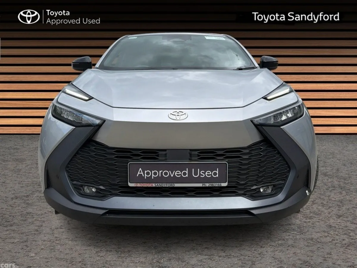 Toyota C-HR SUV, Petrol Hybrid, 2025, Silver