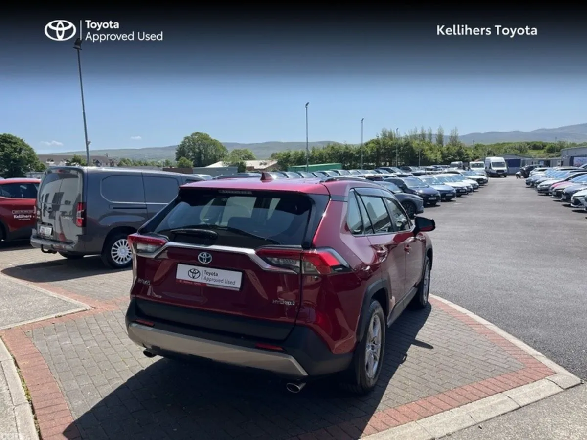Toyota RAV4 SUV, Petrol Hybrid, 2022, Red