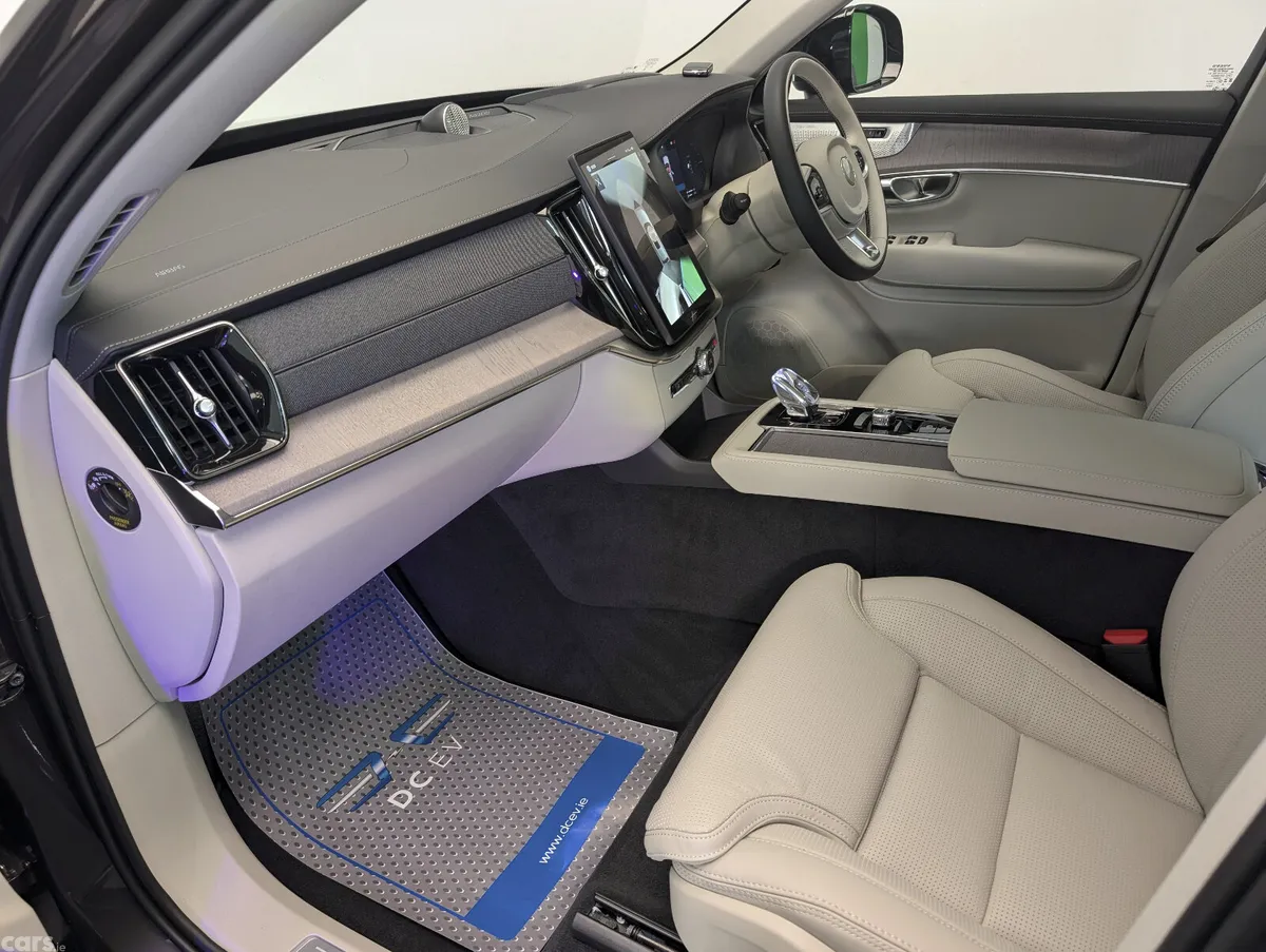 Volvo XC90 SUV, Petrol Plug-in Hybrid, 2026, Grey