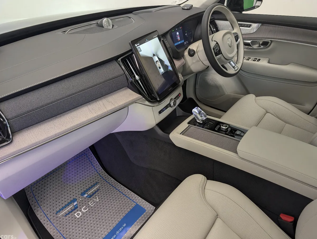 Volvo XC90 SUV, Petrol Plug-in Hybrid, 2026, Grey