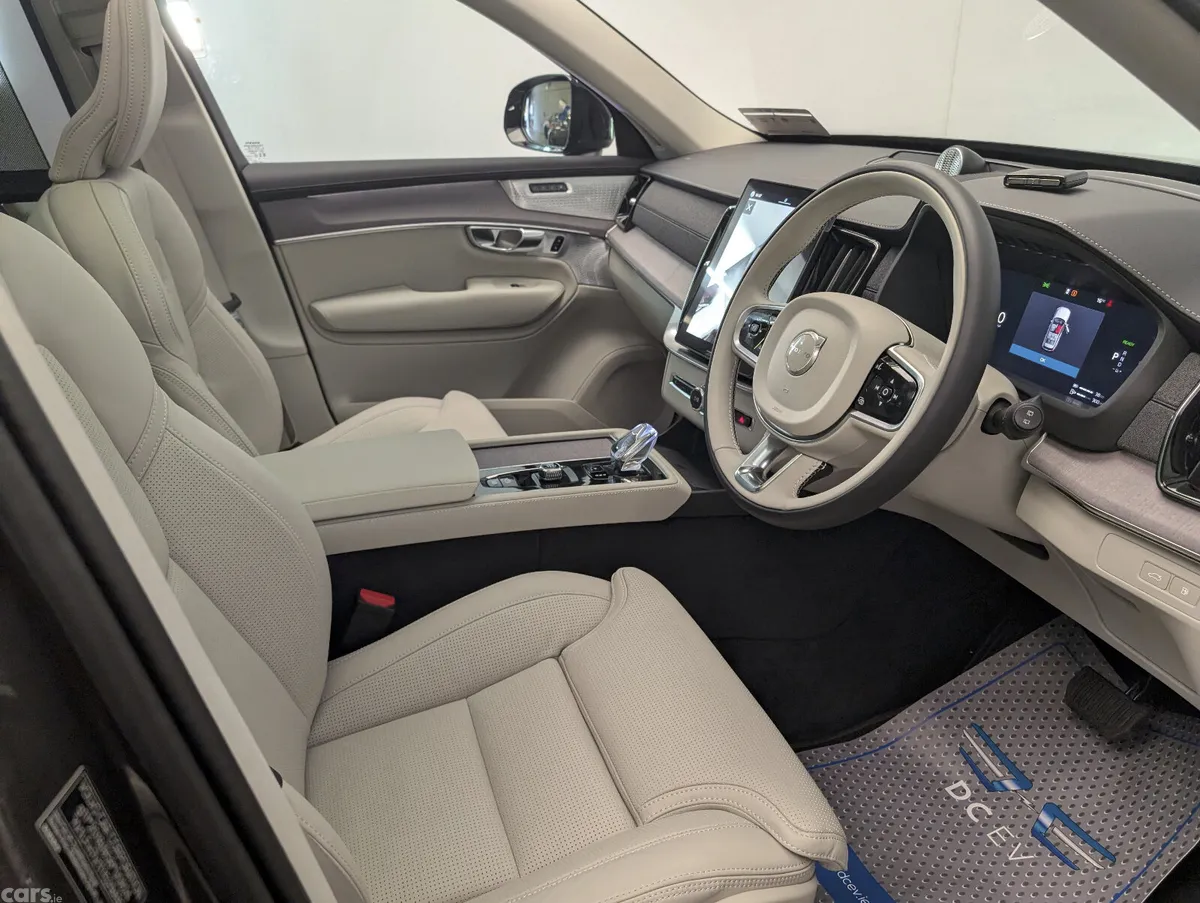 Volvo XC90 SUV, Petrol Plug-in Hybrid, 2026, Grey