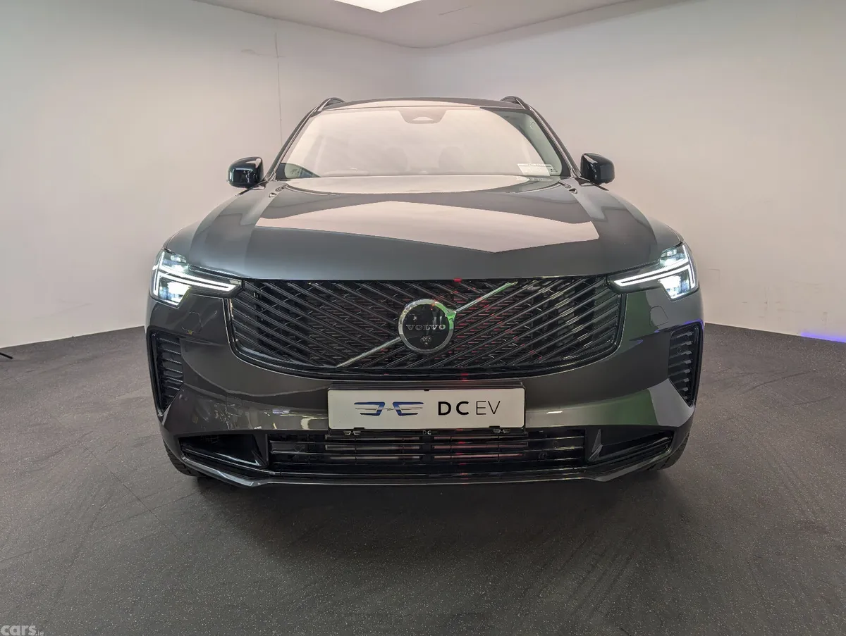 Volvo XC90 SUV, Petrol Plug-in Hybrid, 2026, Grey
