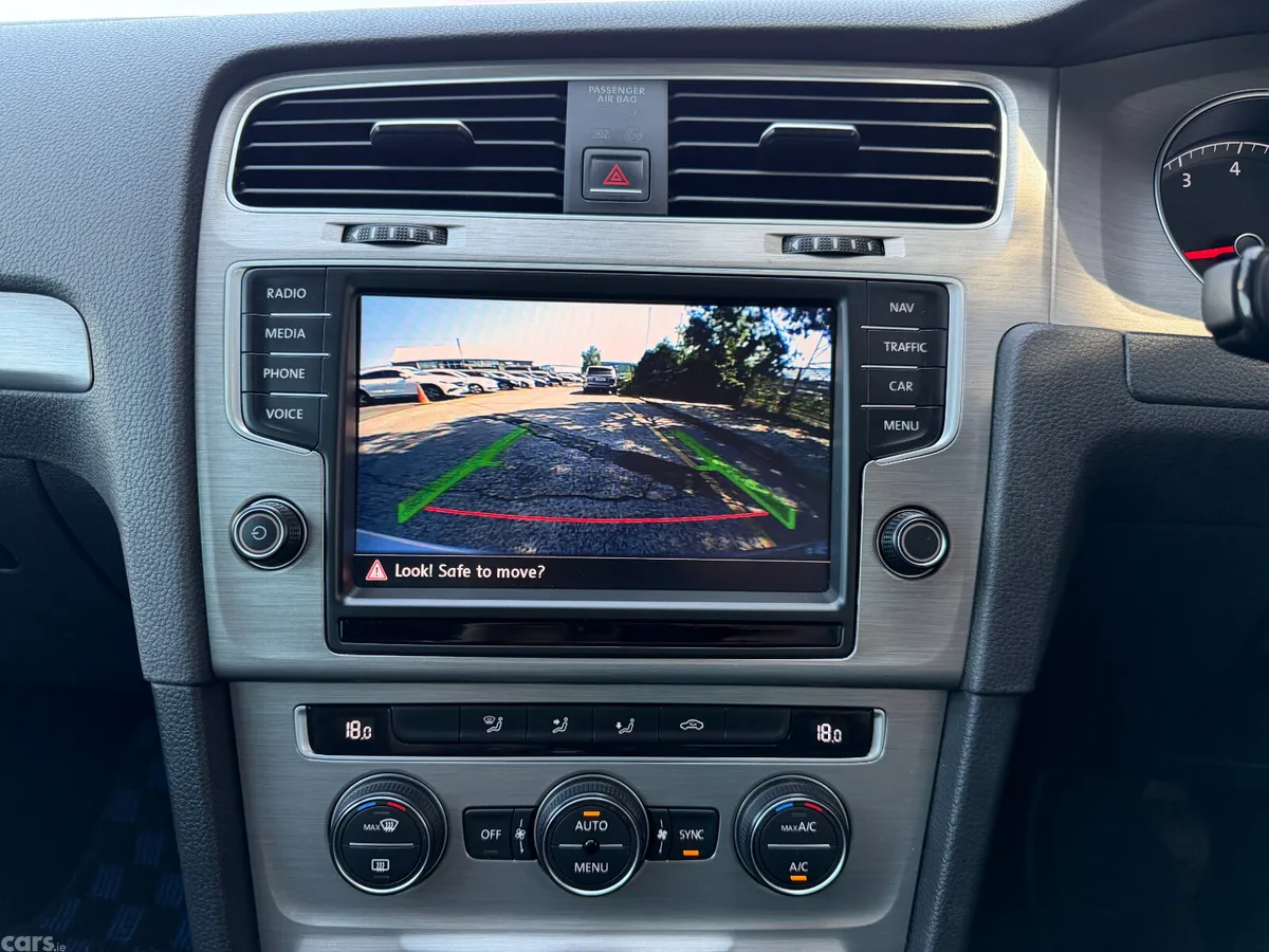 Volkswagen Golf Estate, Petrol, 2017, Silver
