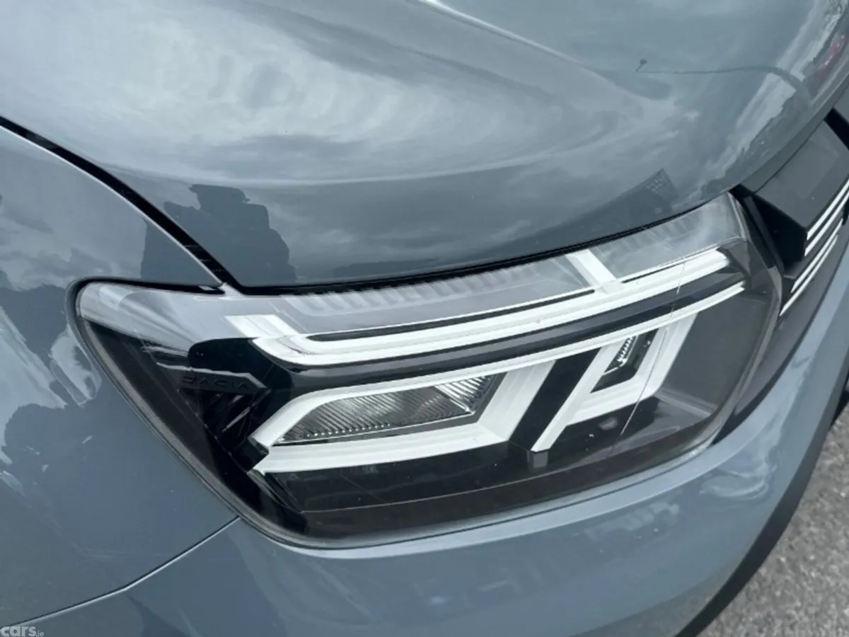 Dacia Duster SUV, Diesel, 2024, Grey