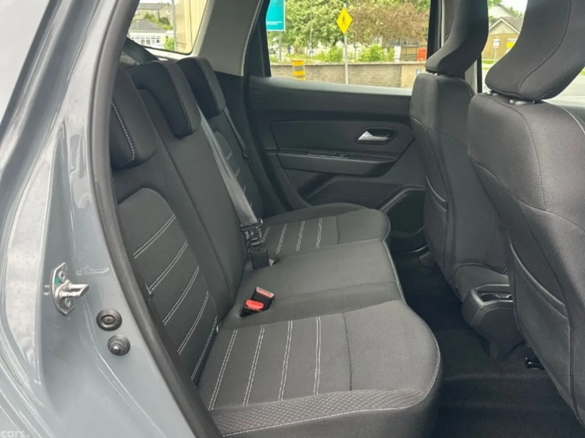 Dacia Duster SUV, Diesel, 2024, Grey