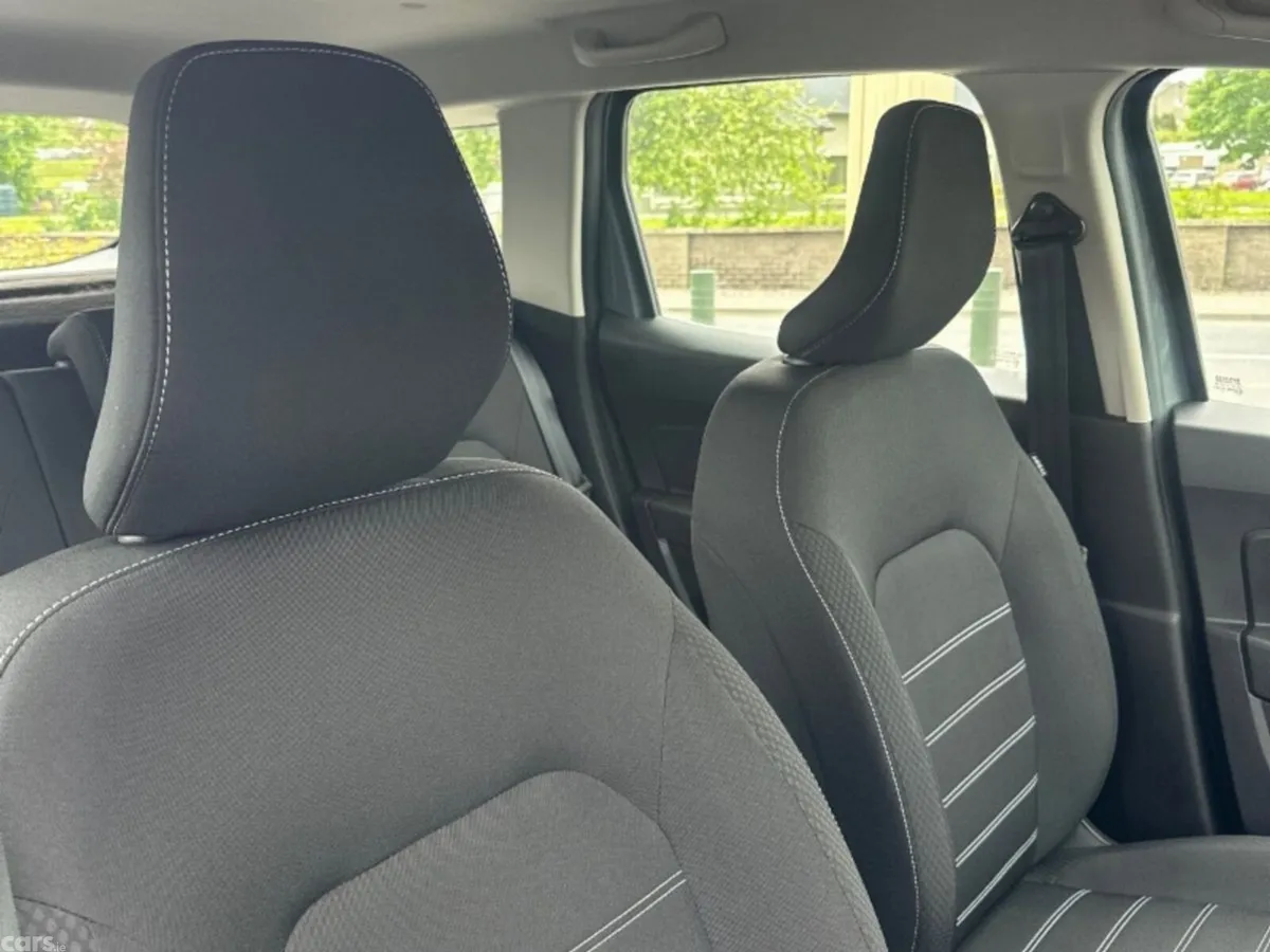 Dacia Duster SUV, Diesel, 2024, Grey