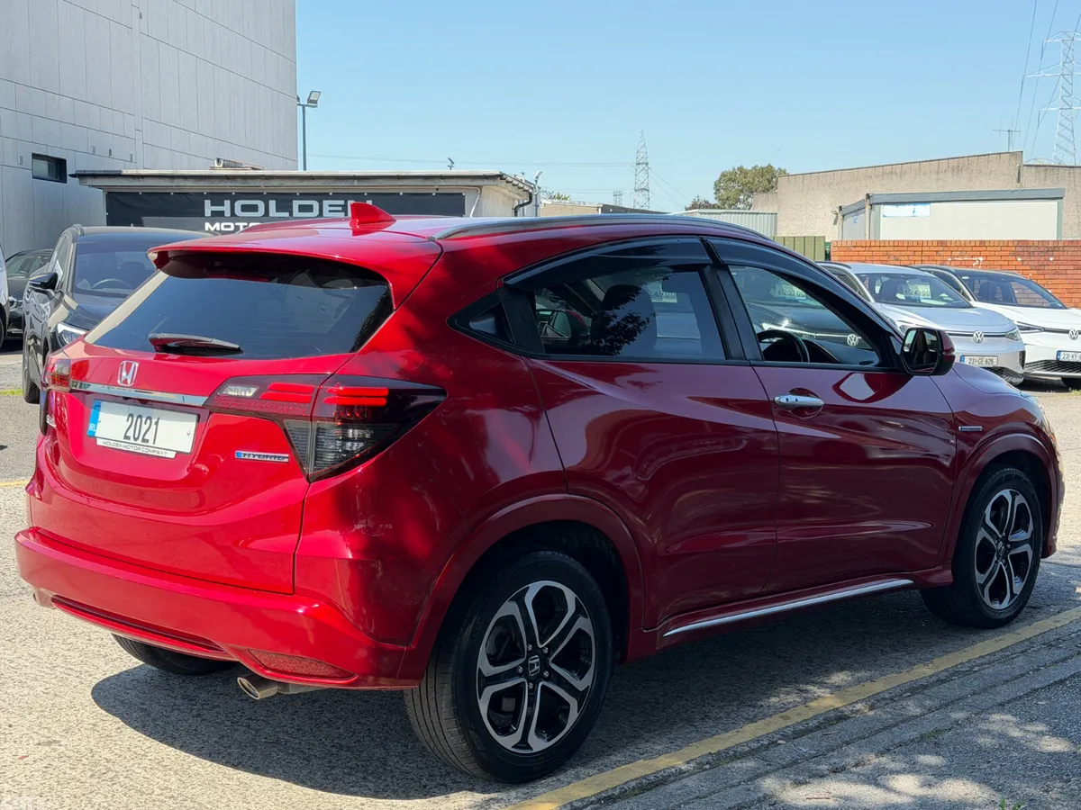 Honda Vezel SUV, Petrol Hybrid, 2021, Red