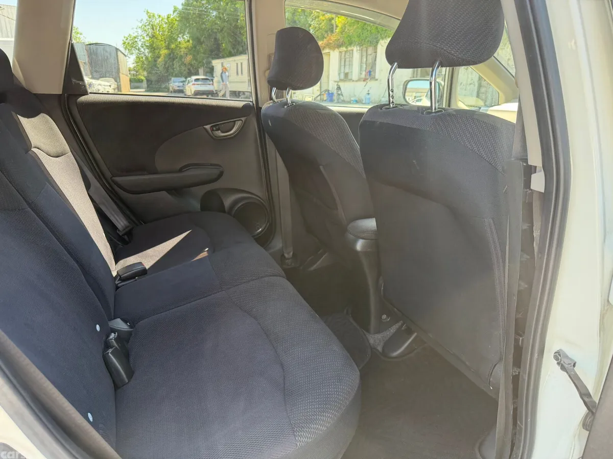 Honda Fit Hatchback, Petrol Hybrid, 2011, White