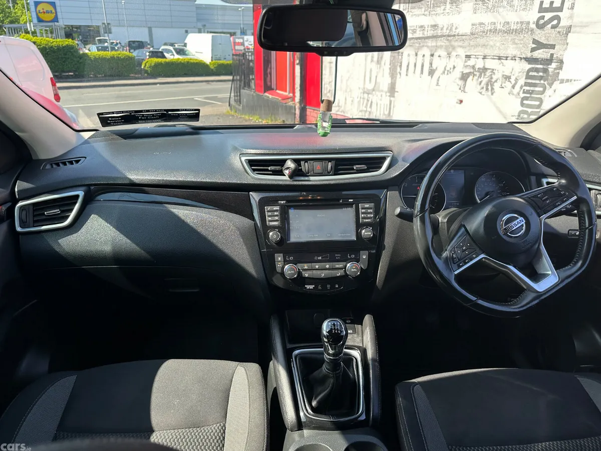 Nissan Qashqai Hatchback, Diesel, 2018, Blue