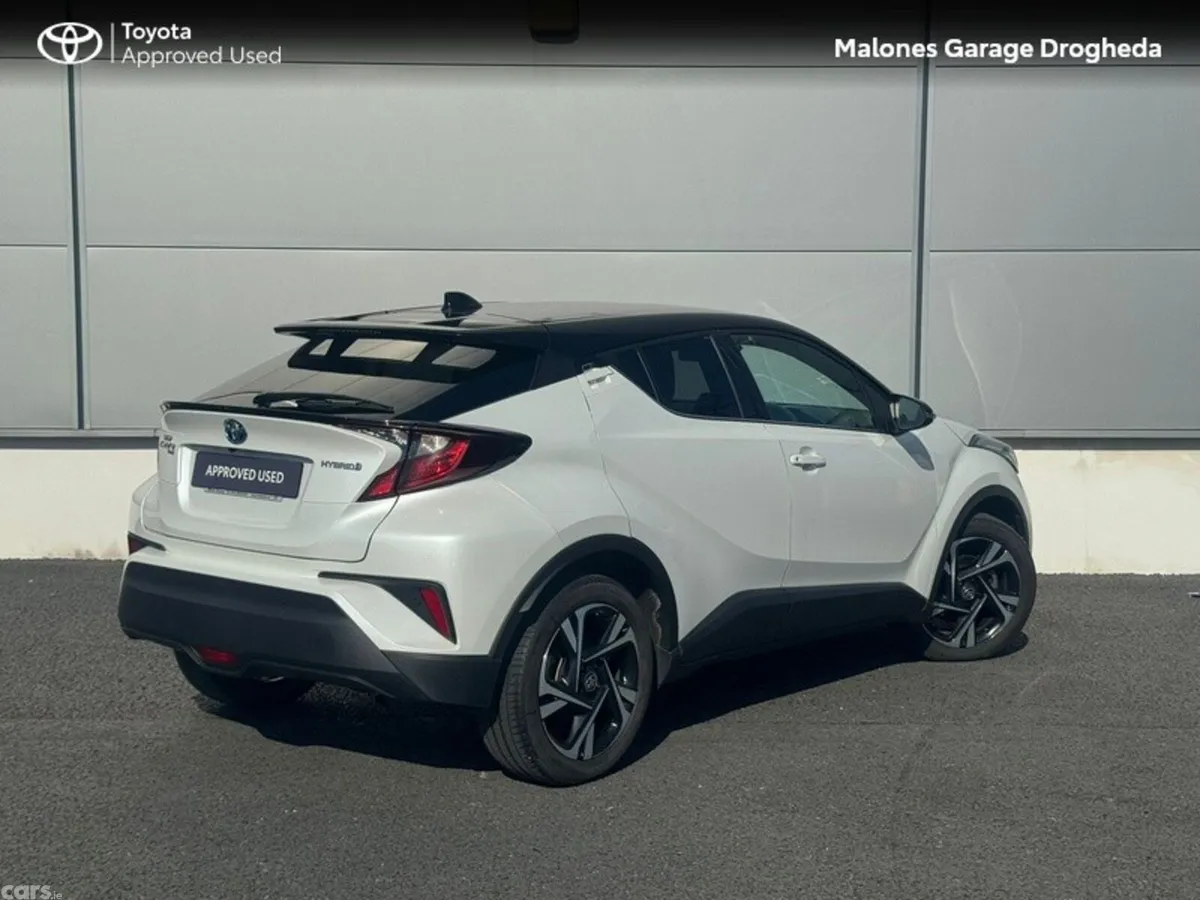 Toyota C-HR SUV, Petrol Hybrid, 2023, White