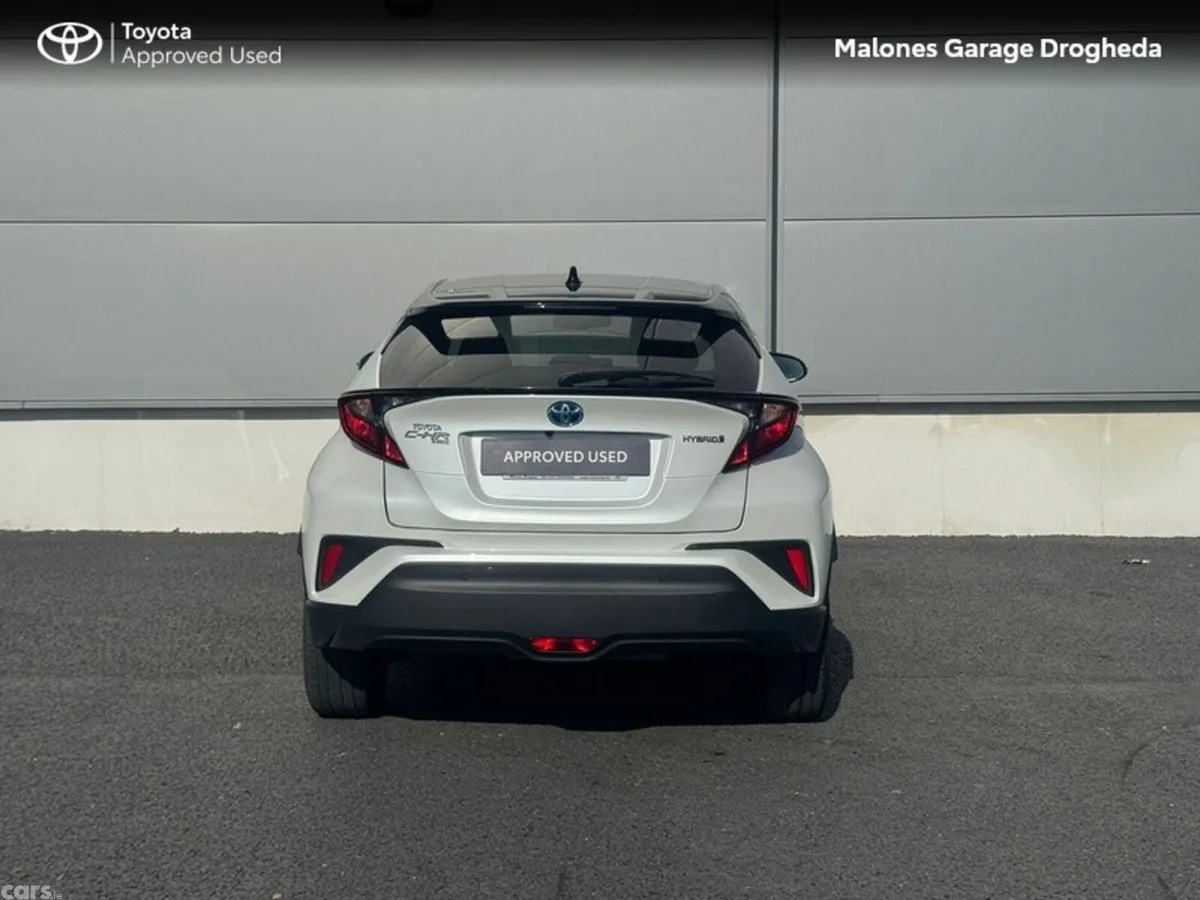 Toyota C-HR SUV, Petrol Hybrid, 2023, White