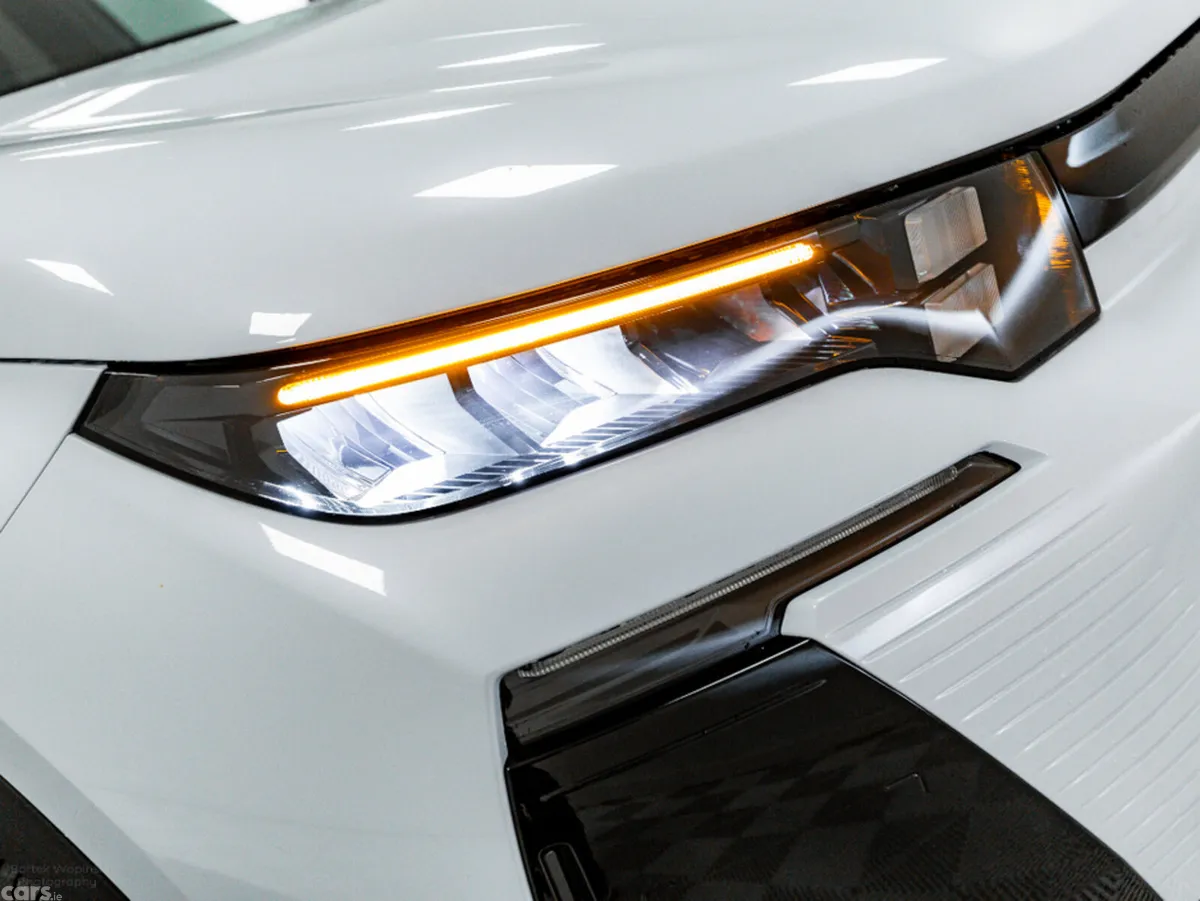 Citroen C5 Aircross SUV, Petrol Hybrid, 2026, White