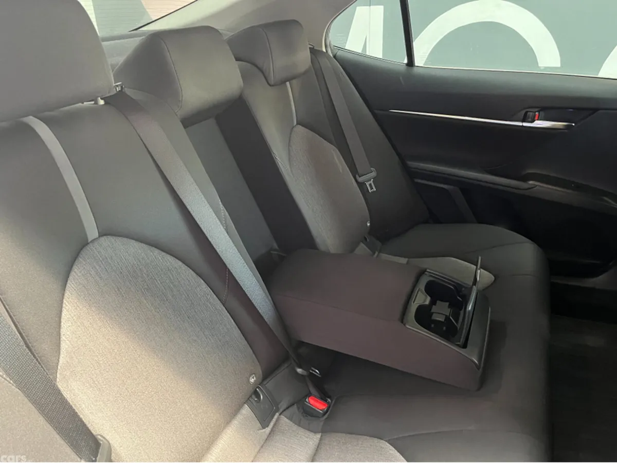 Toyota Camry Saloon, Petrol, 2023, White
