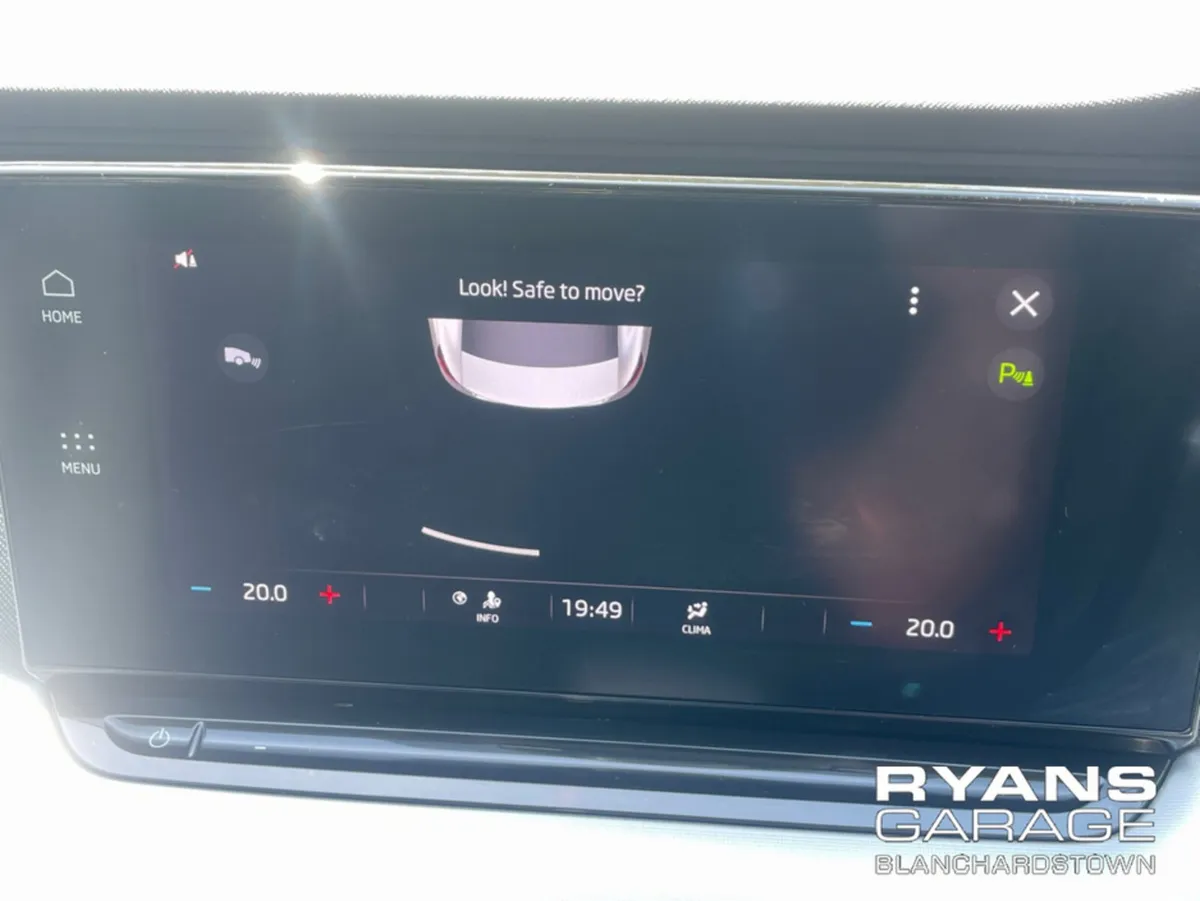 Skoda Octavia Saloon, Diesel, 2022, Blue