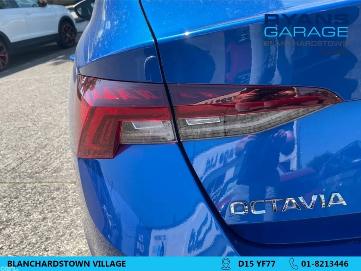 Skoda Octavia Saloon, Diesel, 2022, Blue