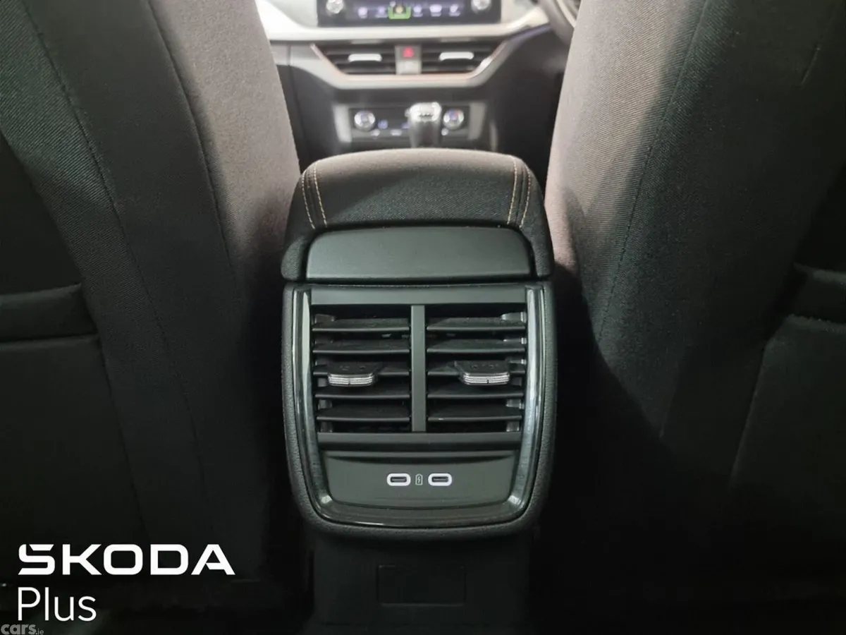 Skoda Kamiq Hatchback, Petrol, 2023, Grey