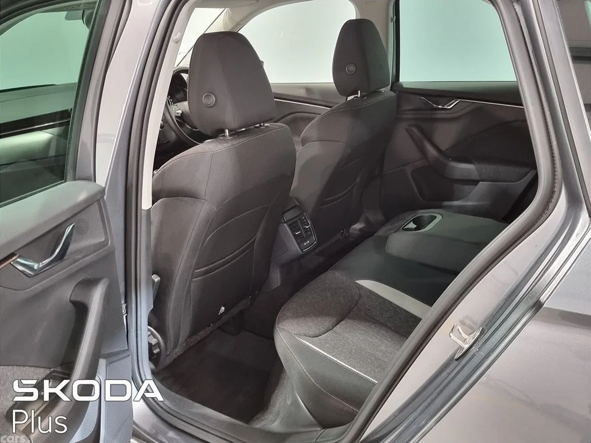 Skoda Kamiq Hatchback, Petrol, 2023, Grey