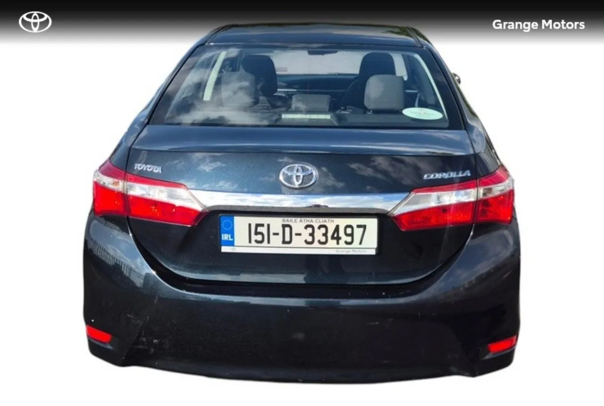Toyota Corolla Saloon, Diesel, 2015, Grey
