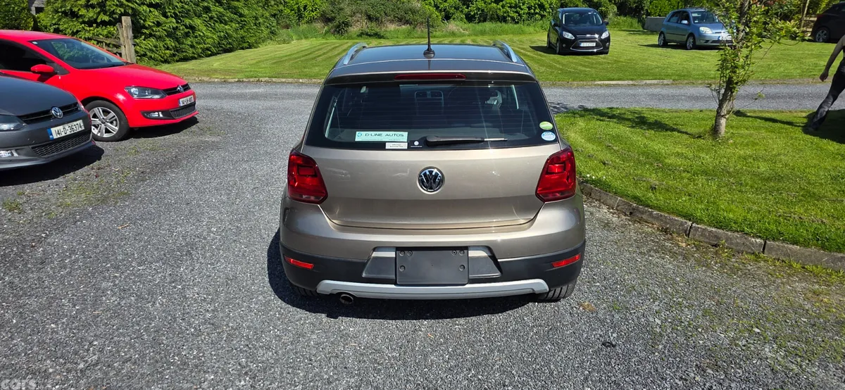 Volkswagen Polo Hatchback, Petrol, 2017, Gold
