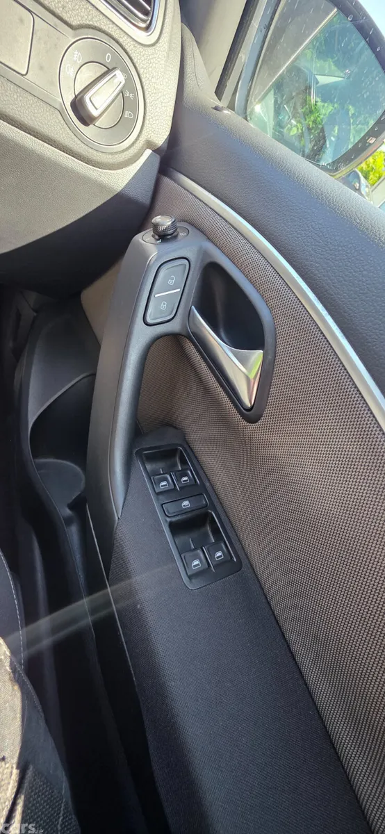Volkswagen Polo Hatchback, Petrol, 2017, Gold