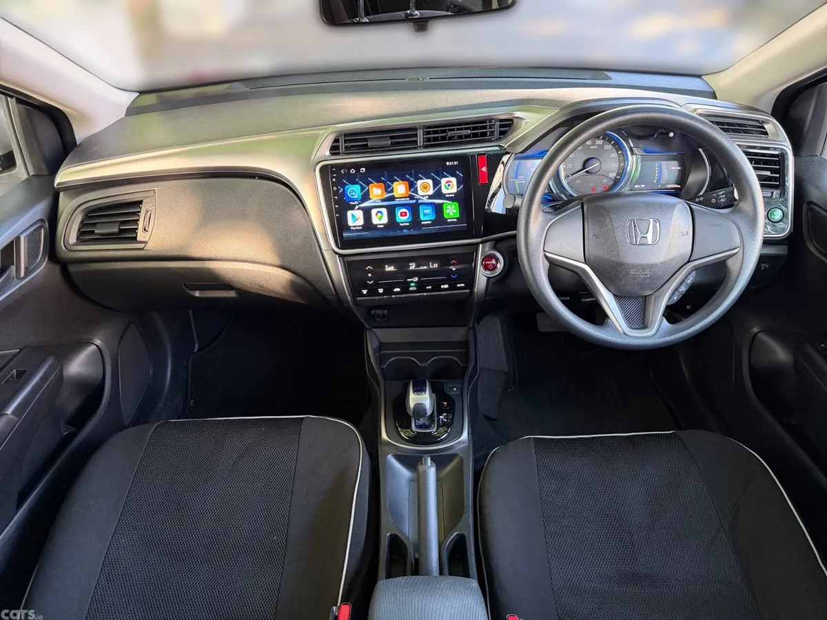 Honda Grace Saloon, Petrol Hybrid, 2016, Silver